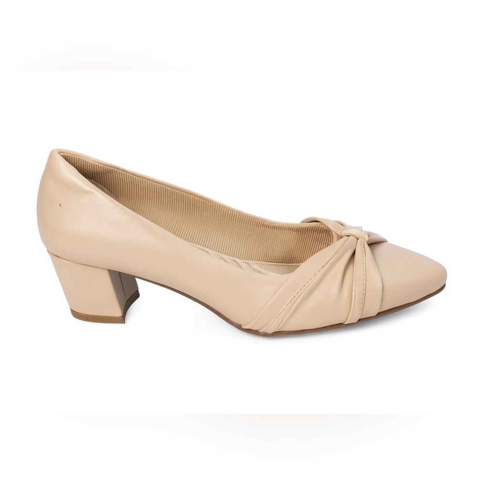 Easy Street Millie Beige Slip-On Dress Shoes 8N Comfort Block Heel - Picture 2 of 5